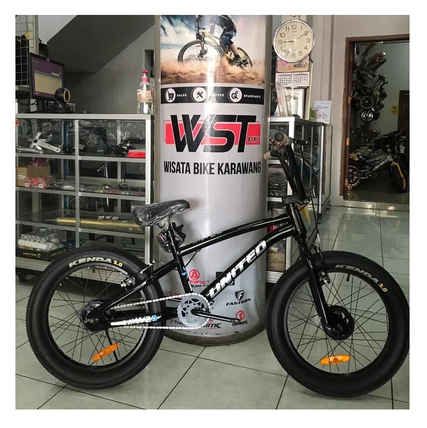 Terang Dunia Internusa United Hanzo 20 Inch