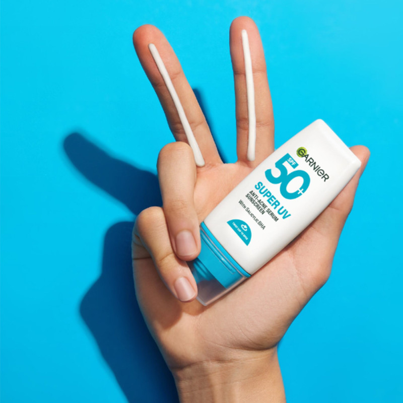 L’Oréal Garnier Super UV Anti-Acne Serum Sunscreen SPF 50+ PA++++ 