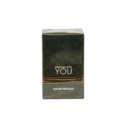 10 Rekomendasi Parfum Giorgio Armani untuk Pria Terbaik (Terbaru Tahun 2026) 4