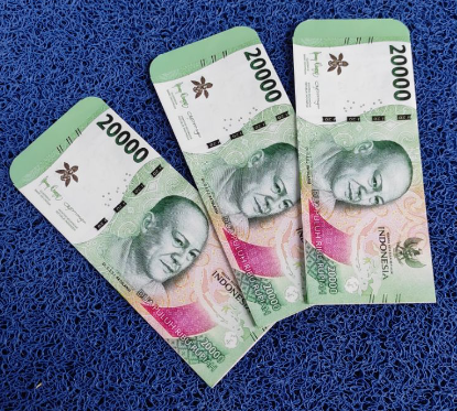  Amplop Lebaran Motif Uang