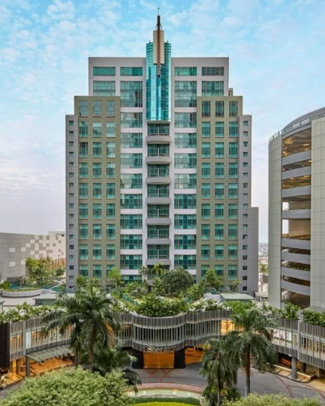 Sheraton Surabaya Hotel & Towers 1