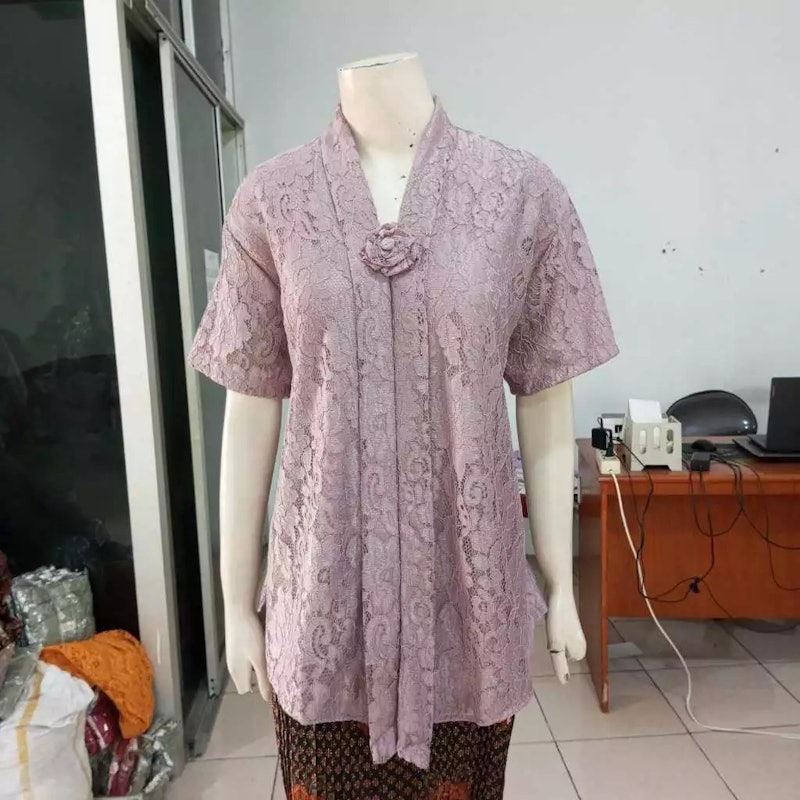 Keroncong Busana Kebaya Floy Brokat 4