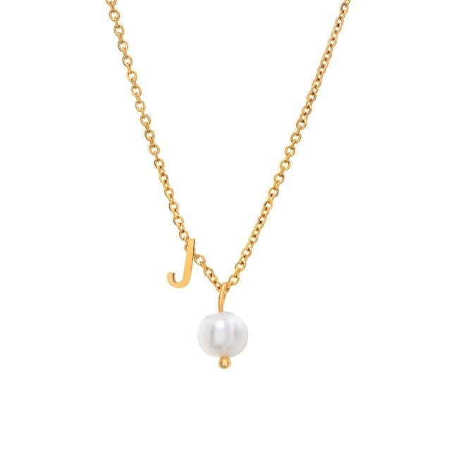 Kalung Inisial dan Mutiara