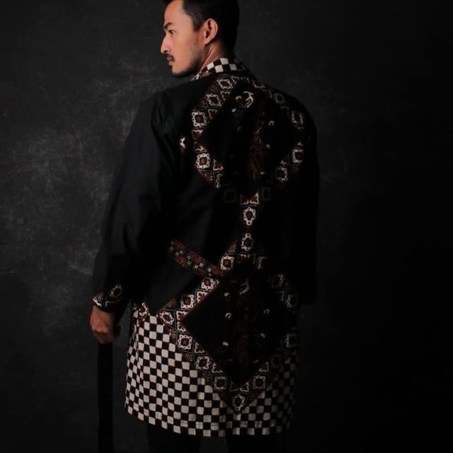 Coat Pria Batik Semi Tulis Asuji Demenacuk 5