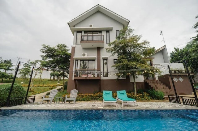 Villa Deba Tenjolaya 1