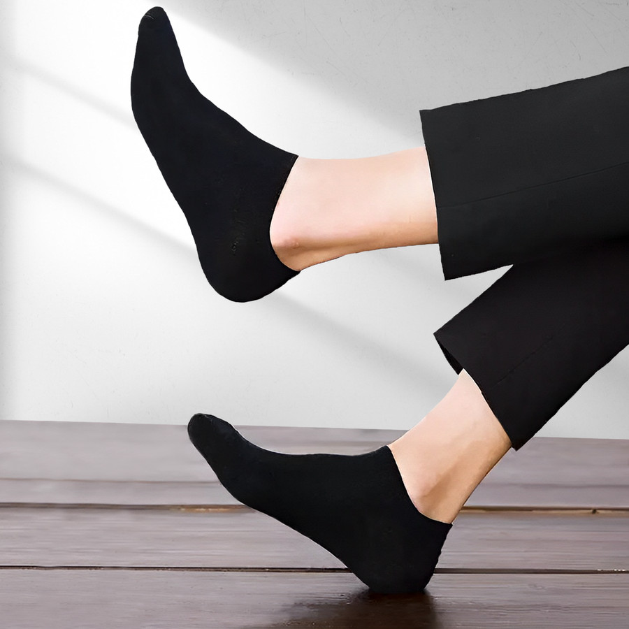 Garuda Globe Development BlueButton Ankle Socks