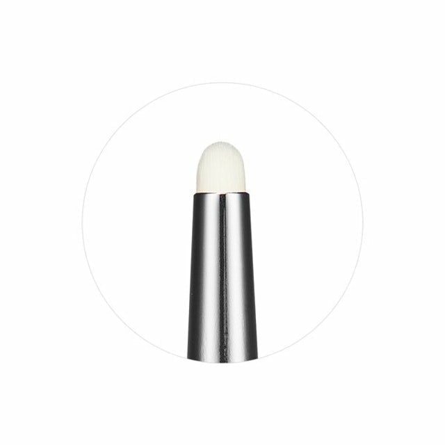 Point Eyeliner Brush 1