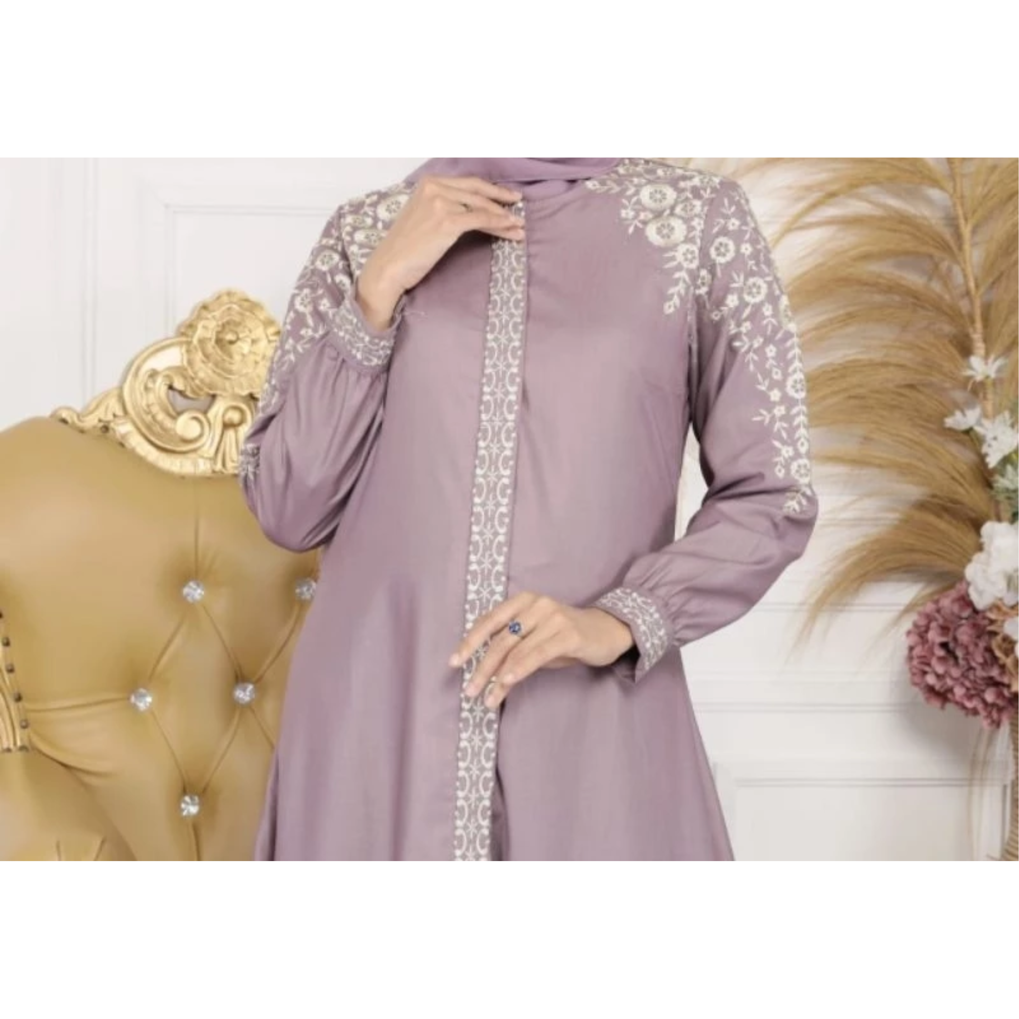  Elvrist Gamis Renata