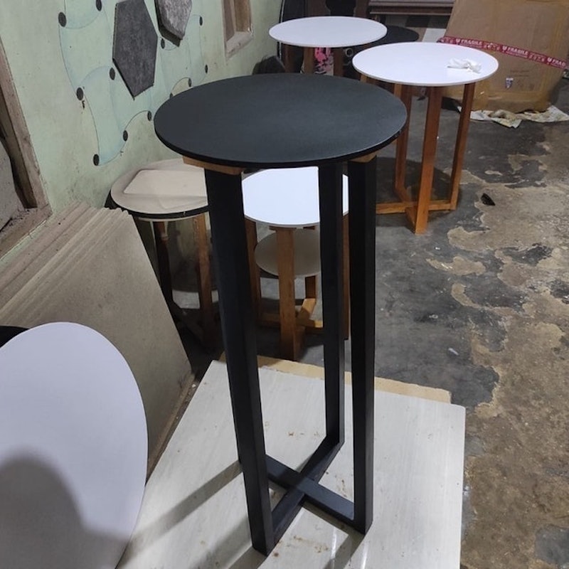 Meja Bar Minimalis Bulat Tinggi Scandinavian Japandi 5