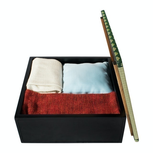 Hagihara Bangku / Sofa Tatami Bentuk Box