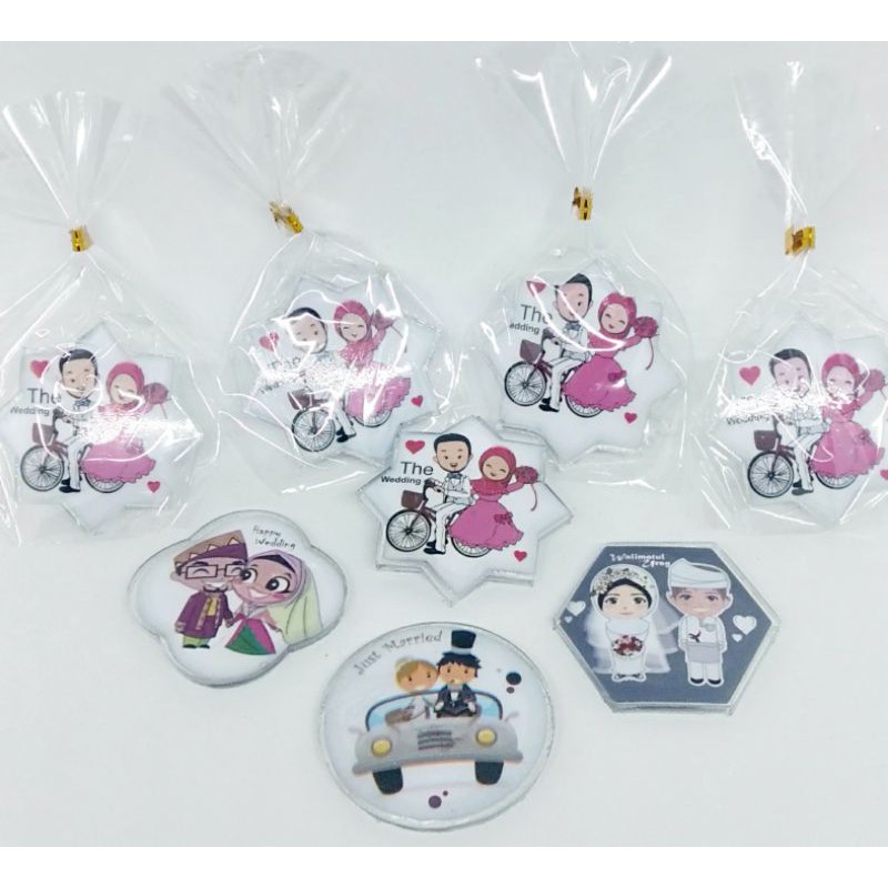 Souvenir Magnet Kulkas Pengantin 3