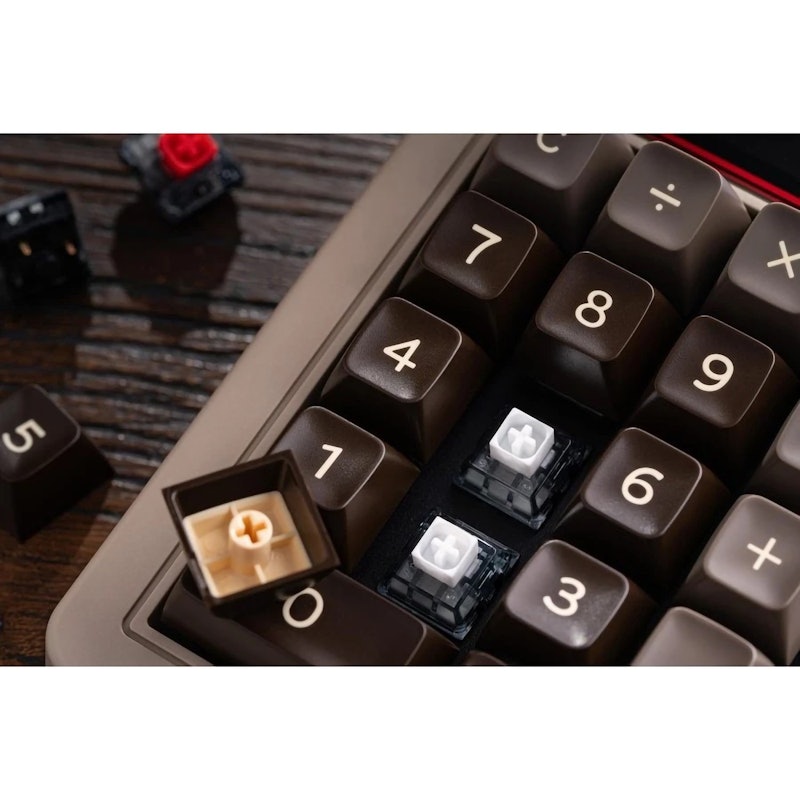 8BitDo Retro 18 Mechanical Numpad 4