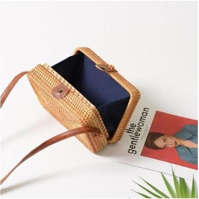  Tas Rotan Kotak Medium 