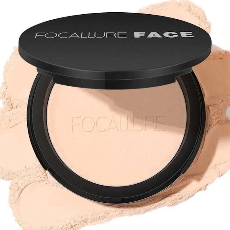 Longwearing Oil-Free & Matte + Poreless Natural Pressed Powder 1