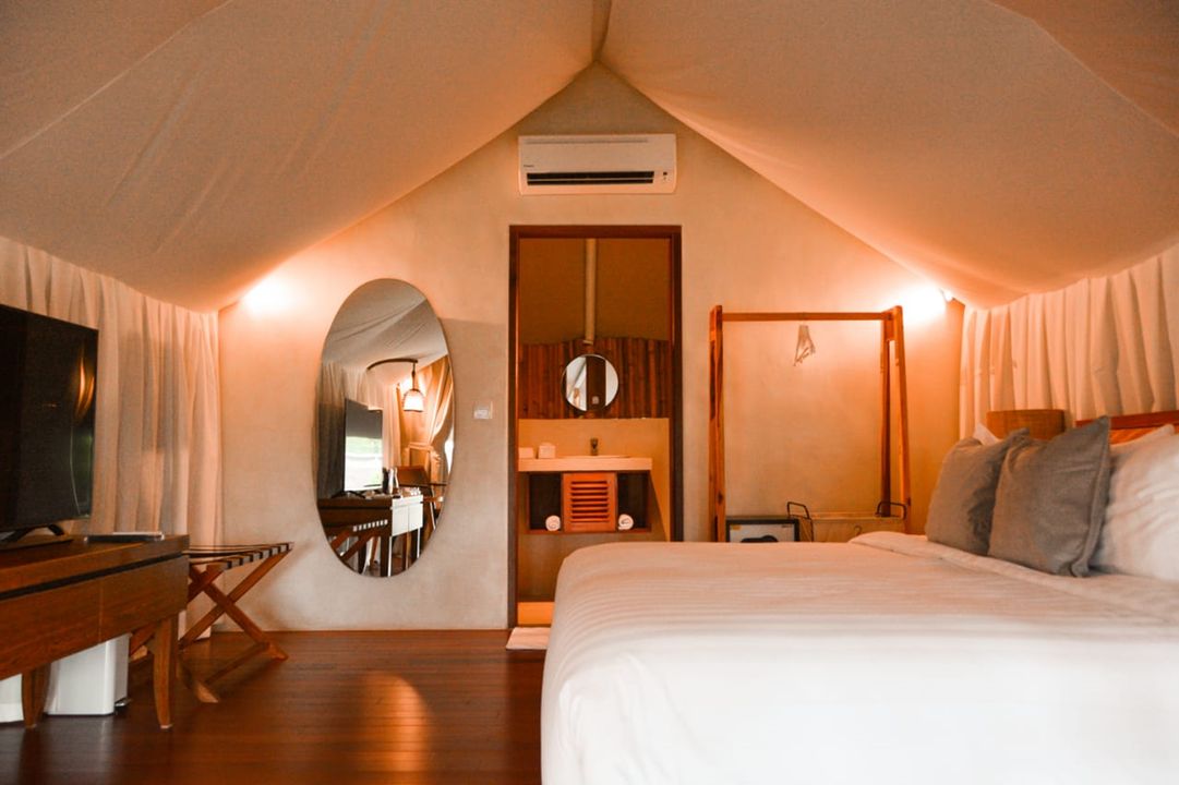  Oak Tree Glamping Resort 