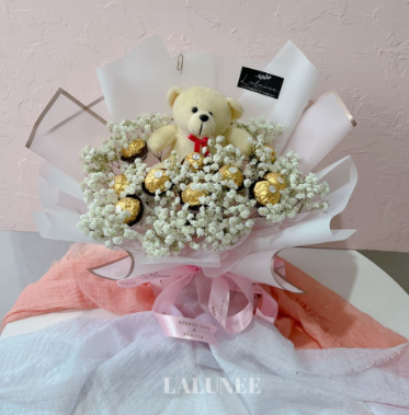 Buket Wisuda Coklat Ferero 5