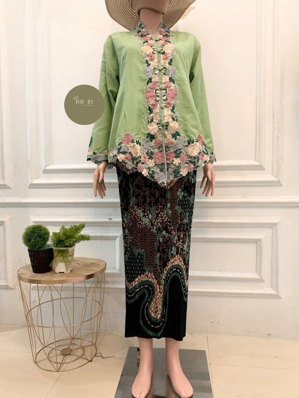 IMF Kebaya Encim Bordir Motif Bunga 2