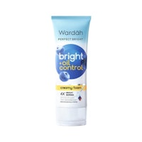 Perfect Bright Creamy Foam Bright + Oil Control 1