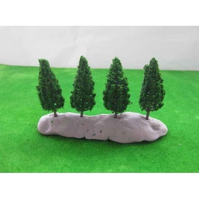 Diorama Pohon Cemara 1