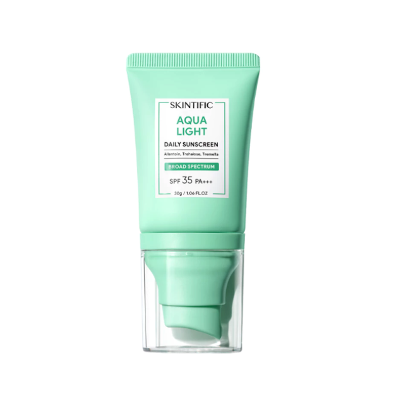 Aqua Light Daily Sunscreen SPF 35 PA+++ 1