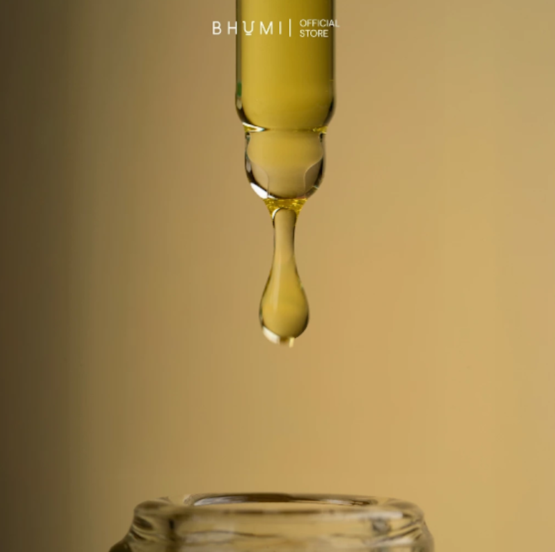 BHUMI Multi Targeted All Natural Adoring Face Oil 3