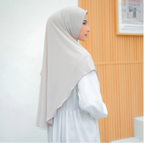  Fashion Pop38 Hijab Instan Selvia Soft Pad