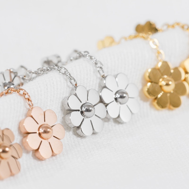 Anting Panjang Titanium Wanita Double Daisy 2