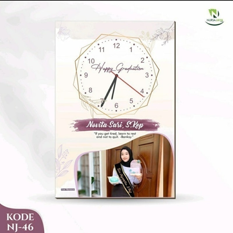 Jam Dinding Kotak Custom Kado Wisuda 4