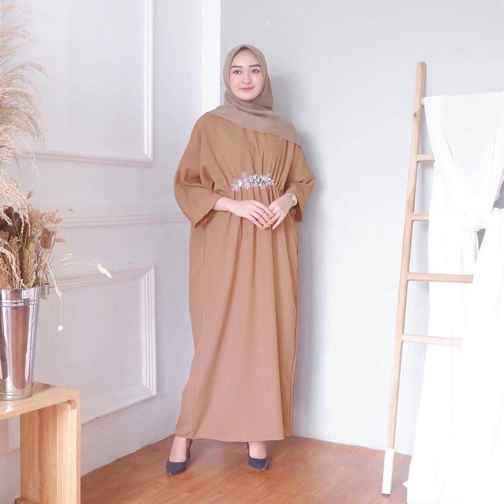 DEMEN OUTFIT  Maria Kaftan