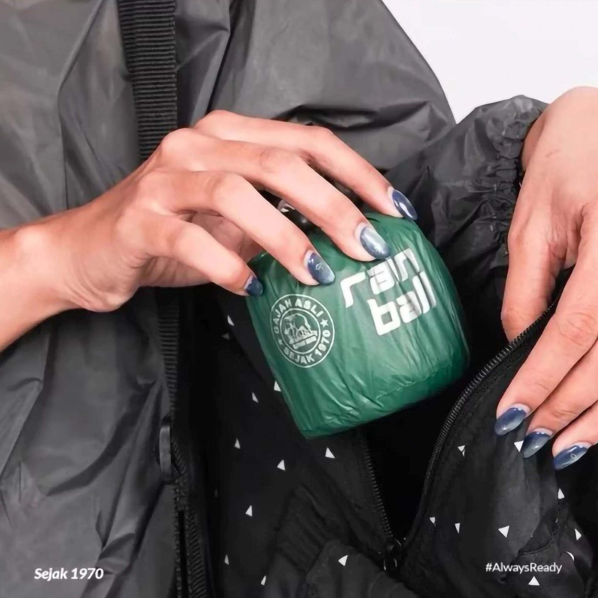 Trijaya Arrum Lestari Elephant Brand Jas Hujan Ponco Lengan Rain Ball