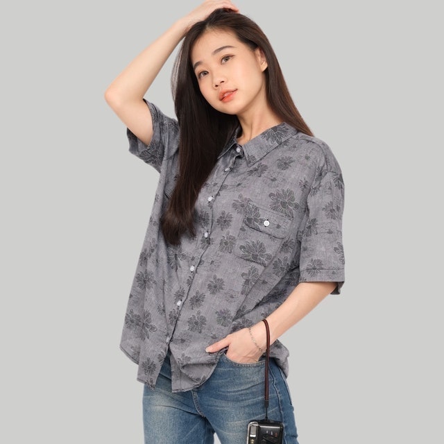 Kemeja Oversize Wanita Lengan Pendek Motif Bunga 3