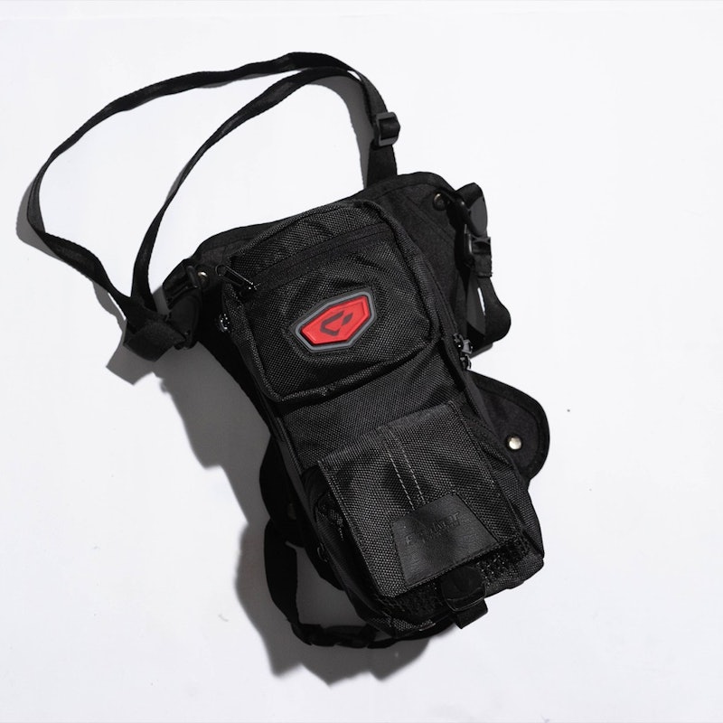 Flanker Hip Bag 1