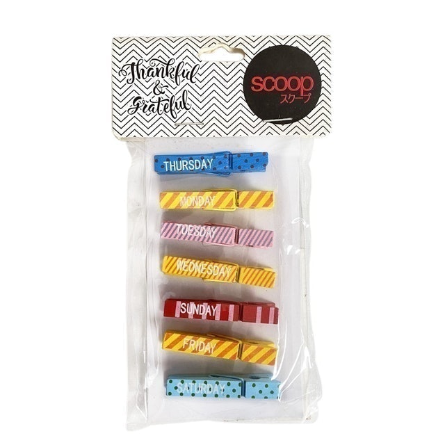 Scoop Wooden Clip Monday Set  53470801