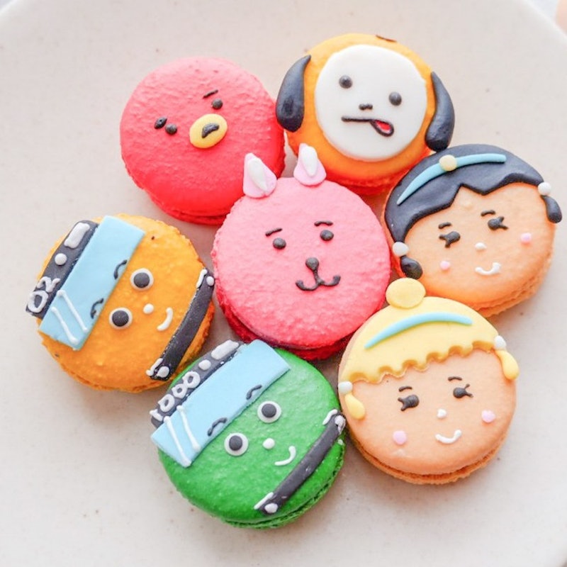 Reguler Macaron Karakter 1