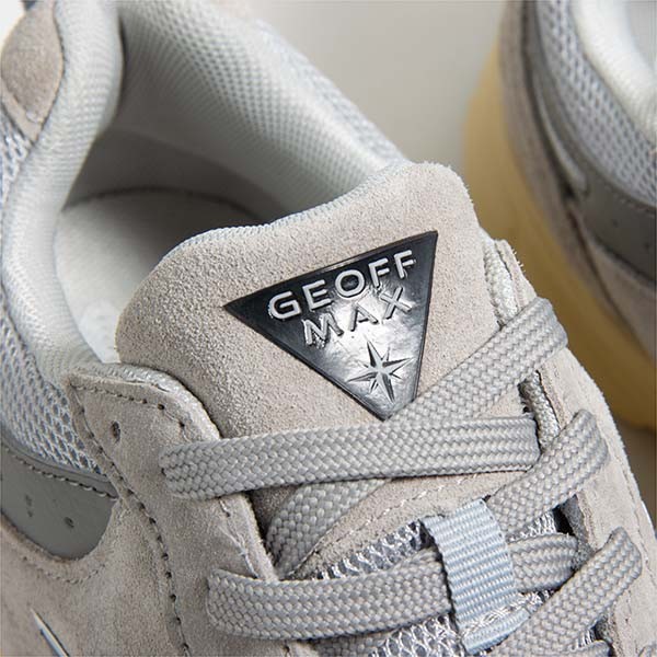 Geoff Maksimal Jaya Geoff Max Dave Grey White