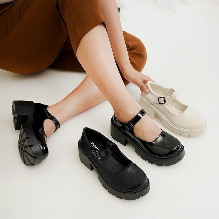 Jalle Niaga Global JustLook Jeongyeon Sepatu Docmart Wanita 