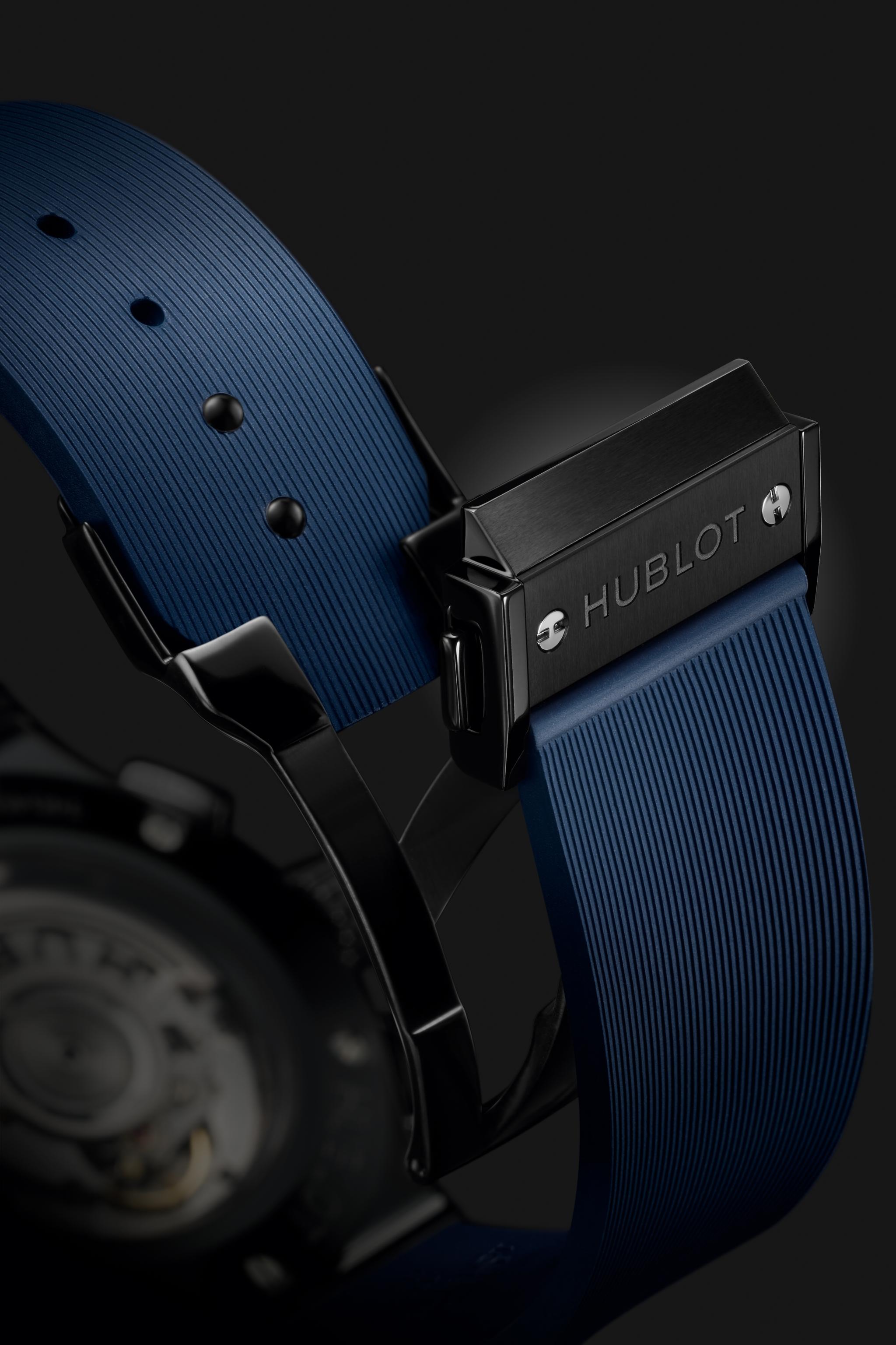 Classic Fusion Ceramic Blue Chronograph  5
