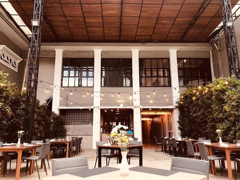 Javanine Resto 1