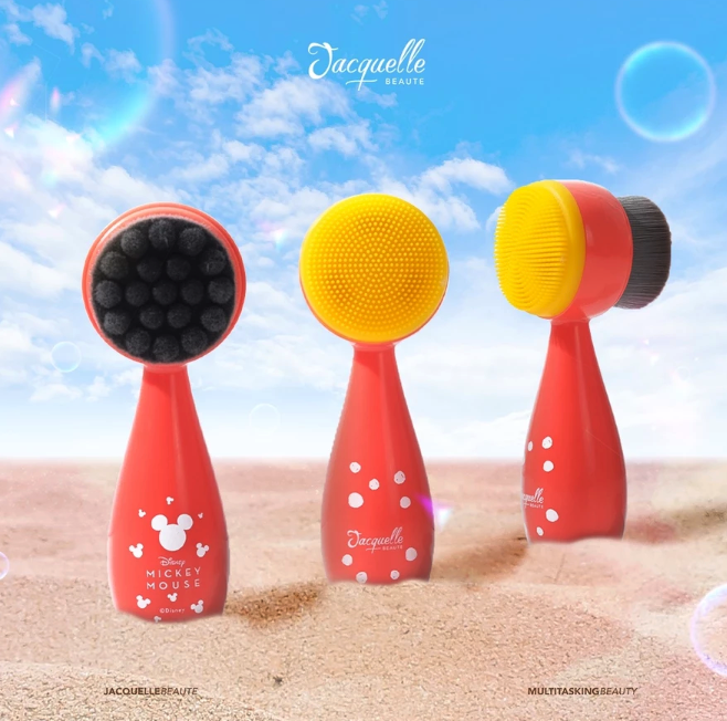Jelita Anugerah Indonesia Jacquelle Beaute Clean Carbon Facial Brush Mickey Mouse Edition