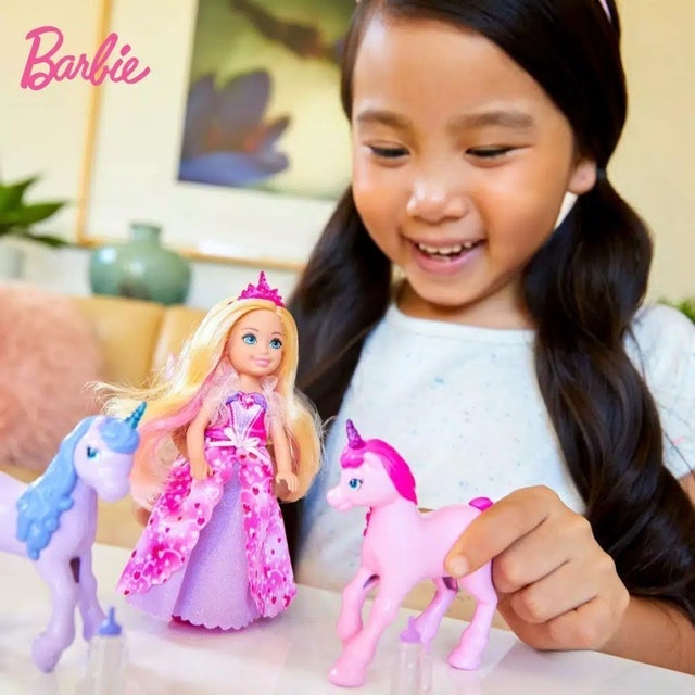 Mattel Barbie Dreamtopia Chelsea Princess with Baby Unicorns