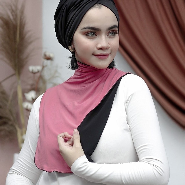 Carole Turtleneck Collar