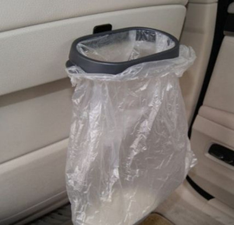 Tempat Sampah Mobil Bracket Gantung 2