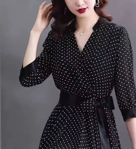 Susana ID Korean Chiffon V Neck Dress Small Dots  D056