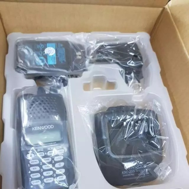 JVCKENWOOD Corporation Kenwood Handy Talky TH-K20A