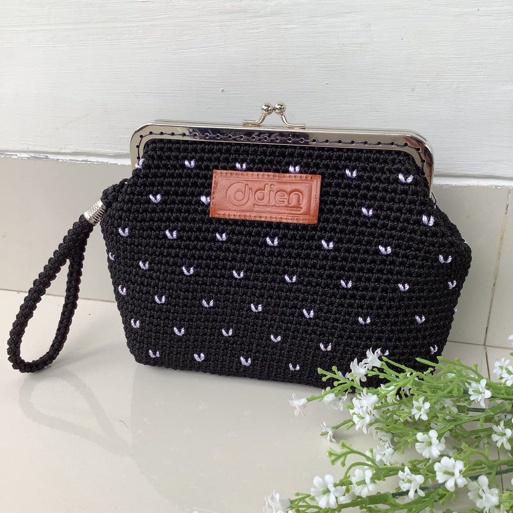 Dien Dien Handmade Dompet Rajut Nilon