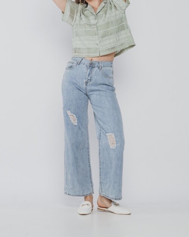 Avril Ripped Wide Leg Denim Jeans 277823 3