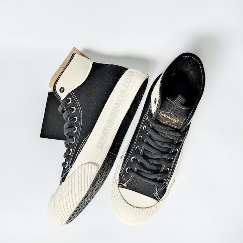 Kodachi The New Yorker High Black 4