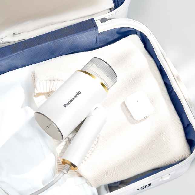 Panasonic Gobel Indonesia Panasonic Foldable Handy Steamer NI-GHF025WSR