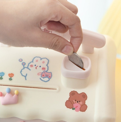  Celengan Koin Bentuk Rumah Kartun