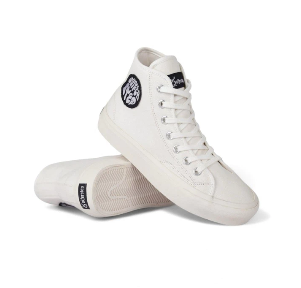 10 Rekomendasi Sneakers Putih untuk Wanita Terbaik (Terbaru Tahun 2026) 3